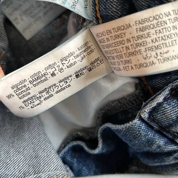 Zara Mid Rise Tapered Leg Jeans - Picture 6 of 6